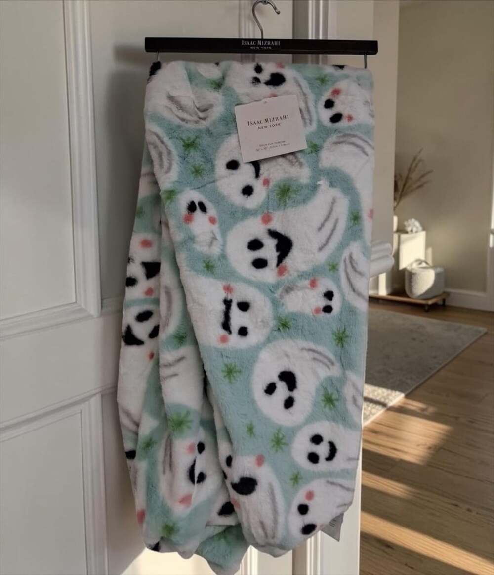Isaac Mizrahi New York Faux Fur Halloween Ghost Throw Blanket 50" x 70"